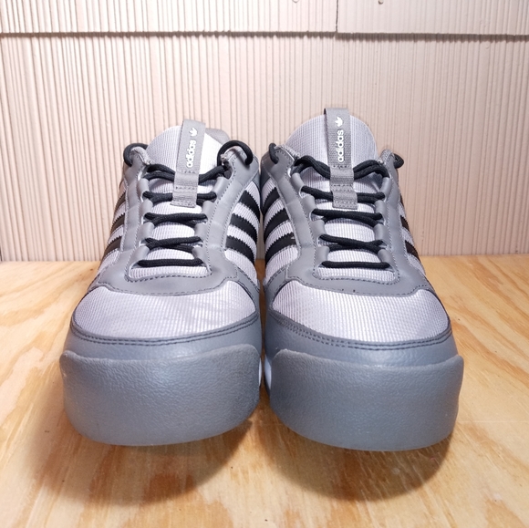 Adidas PYV (702001) - Picture 1 of 10